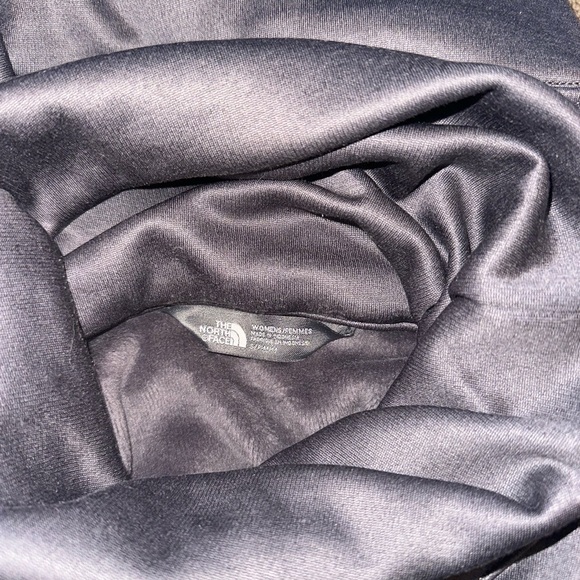 North Face Women’s Gray Heavy Turtleneck Pullover - Picture 2 of 2